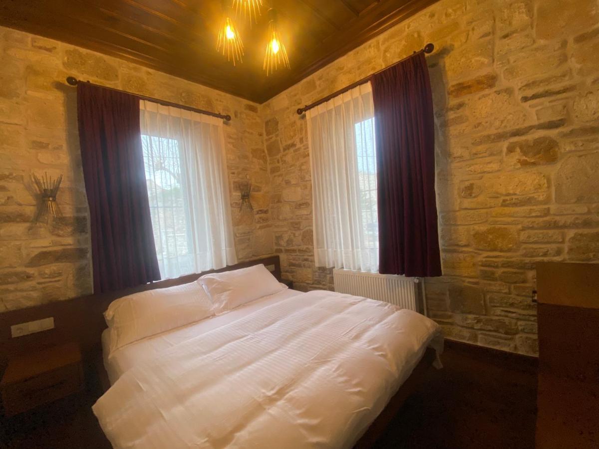 Dionysos 1789 Boutique Hotel Foça Dış mekan fotoğraf