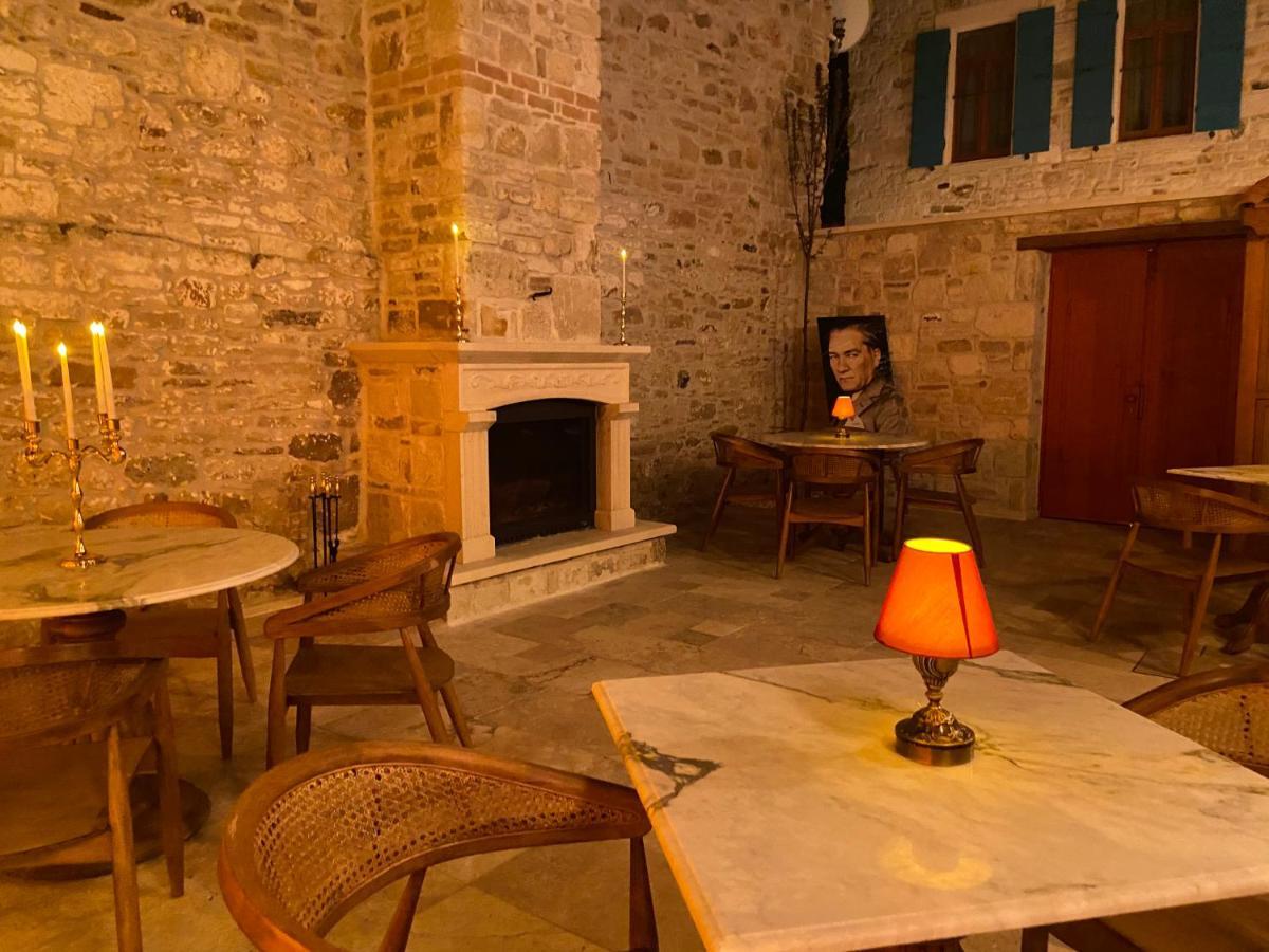 Dionysos 1789 Boutique Hotel Foça Dış mekan fotoğraf