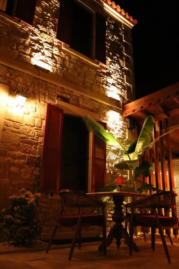 Dionysos 1789 Boutique Hotel Foça Dış mekan fotoğraf